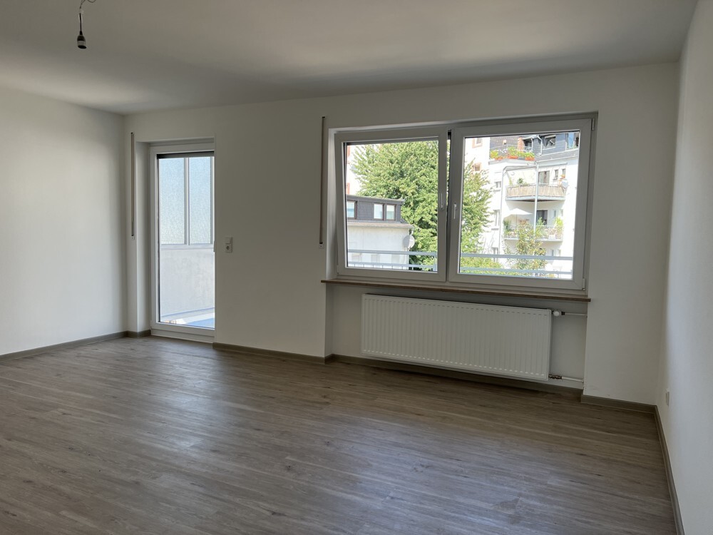 Trier, Deutschherrenstraße - frisch renovierte 3-Z ...
