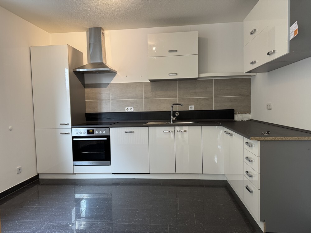 Trier-Ruwer, moderne 3-Zimmer-Wohnung mit EBK, Ter ...