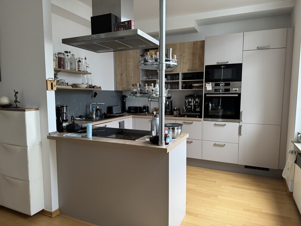 Trier-Nagelstraße, großzügige 4-Zimmer-Wohnung mit ...